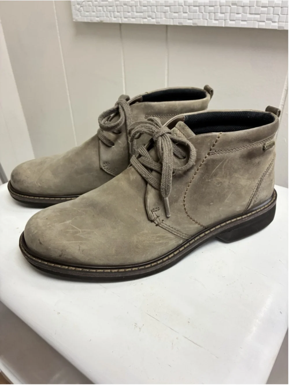 NEW ECCO Mens Turn GORE-TEX Chukka Tie Boot SZ 40 US 6-6.5 Brown Leather Nubuck